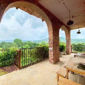 Deluxe Double or Twin Room Mountain View